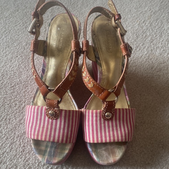 Coach Barbie/Candy Stripe Wedges 🩷 - Picture 7 of 16